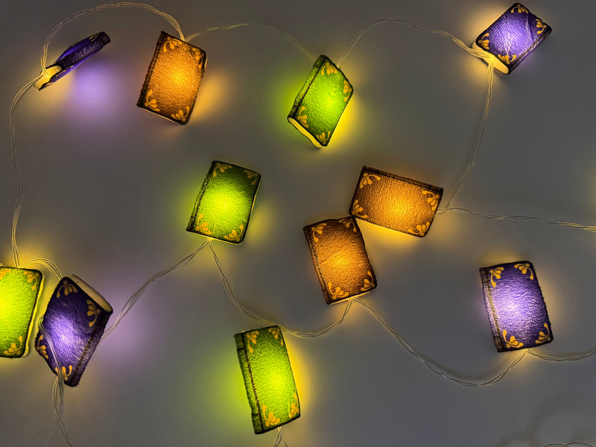 book nookin' string lights
