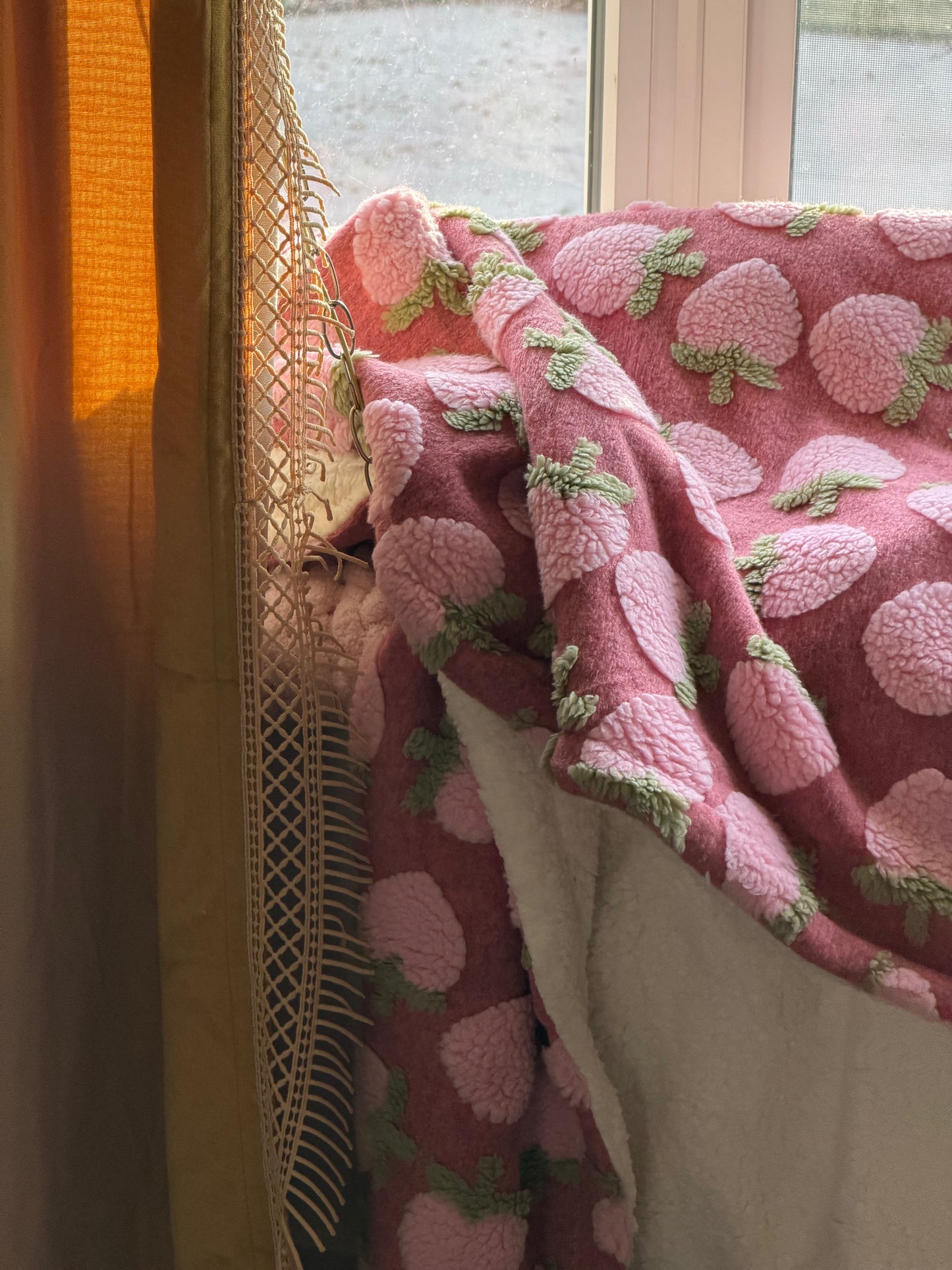 plonked-peach Posh Potato Blanket